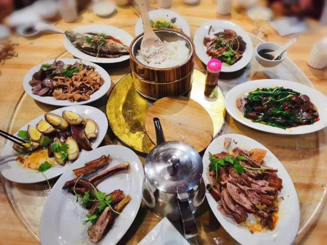 哇遇见全鹅宴瞬间成鹅痴