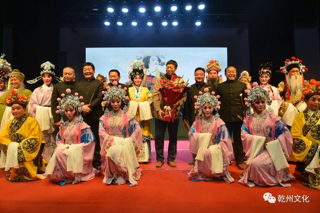 大型弦板腔音乐历史情景剧武则天在乾县剧院上演