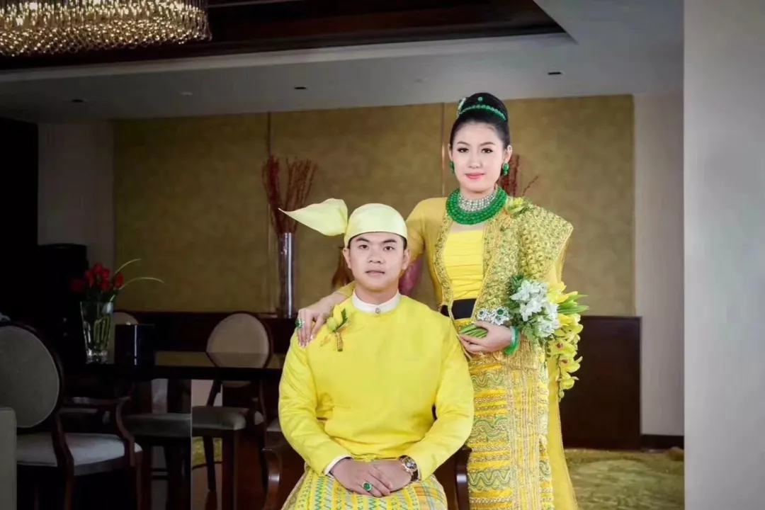 缅甸土豪结婚,新娘首饰价值20亿,连捧花都镶钻石!