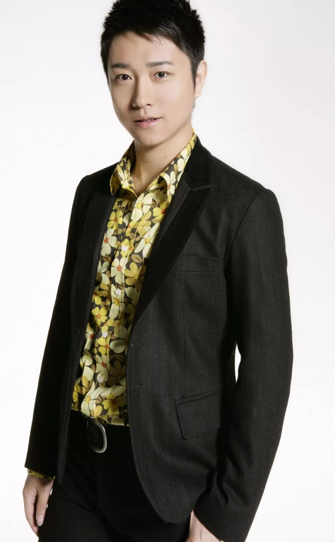 刘铮著名京剧演员,刘铮出身梨园世家,母亲宋玉珍拜在张君秋门下,是