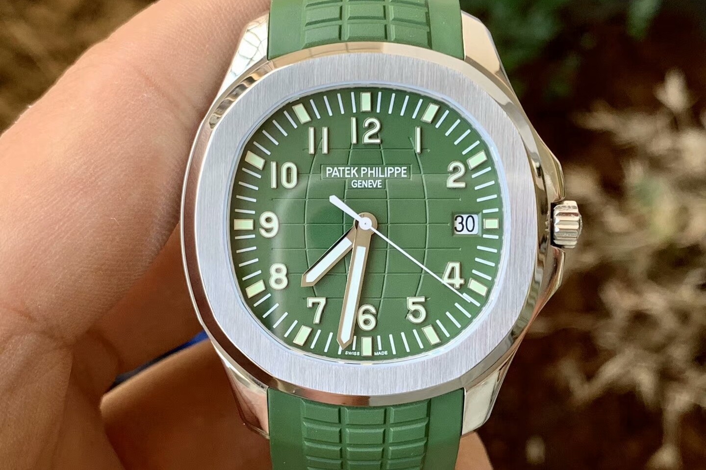 时尚运动百达翡丽aquanaut系列绿手雷腕表