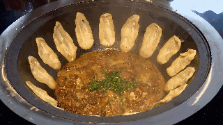 地!锅!鸡!心心念念的美味来了!还有像锅贴一样的水煎包!