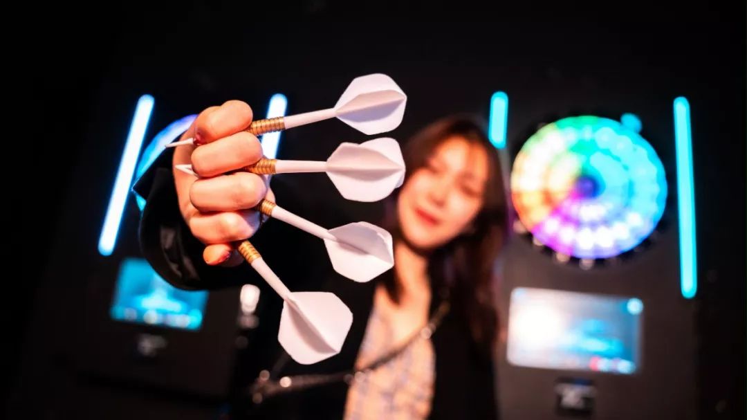 中华广场新开了一家「完美复刻80s迪厅」的高空酒吧,快!来!蹦!迪!_dis