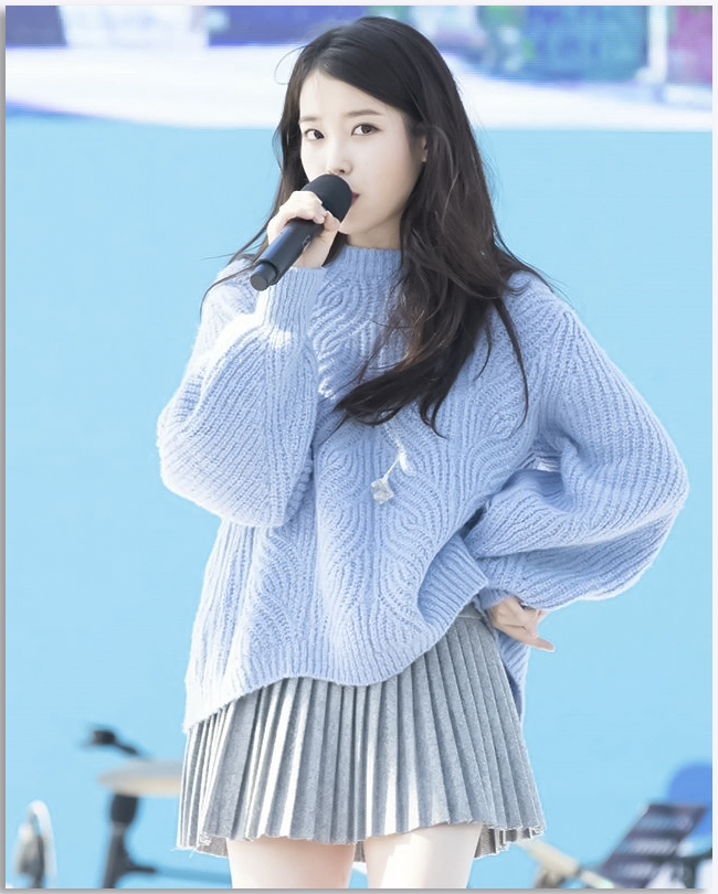 可爱精灵iu丨李知恩神仙穿搭宝典