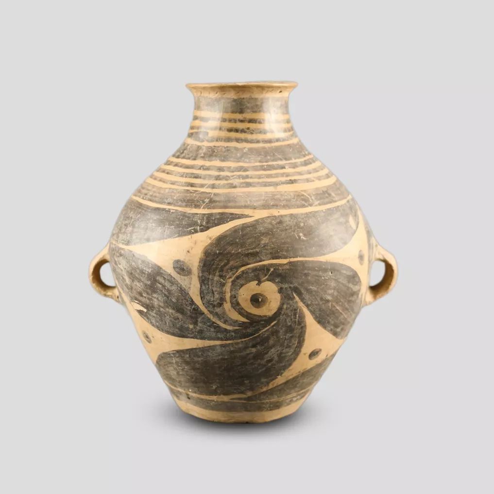 花瓣纹壶 临夏市博物馆藏