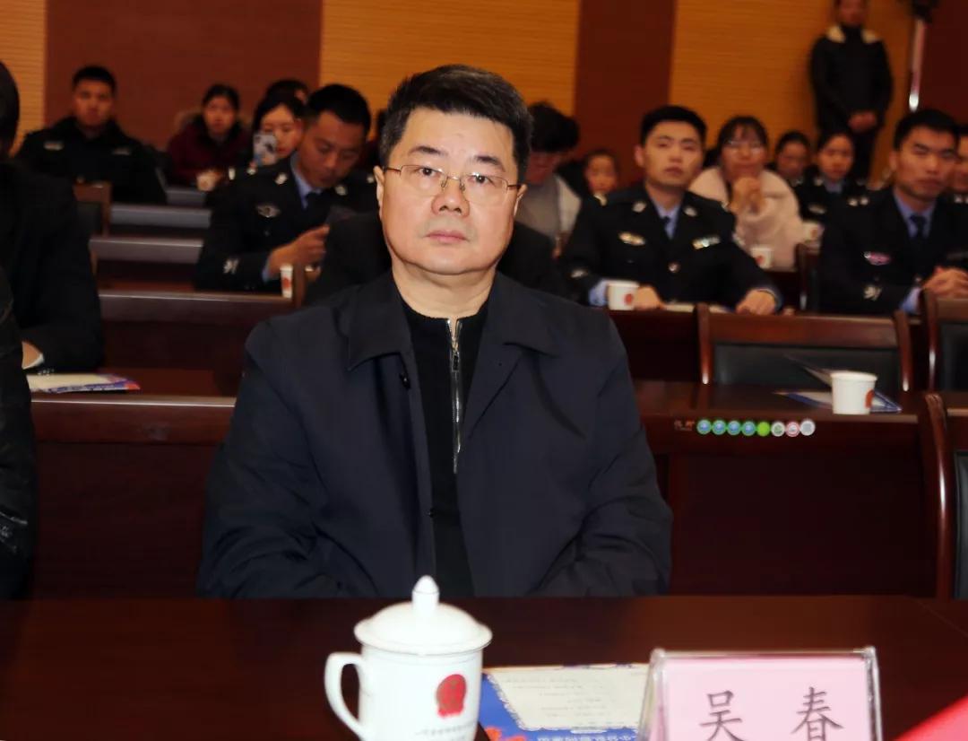 "为祖国放歌"贵州省公安厅基层文艺小分队到黔东南慰问演出_杨秀涧