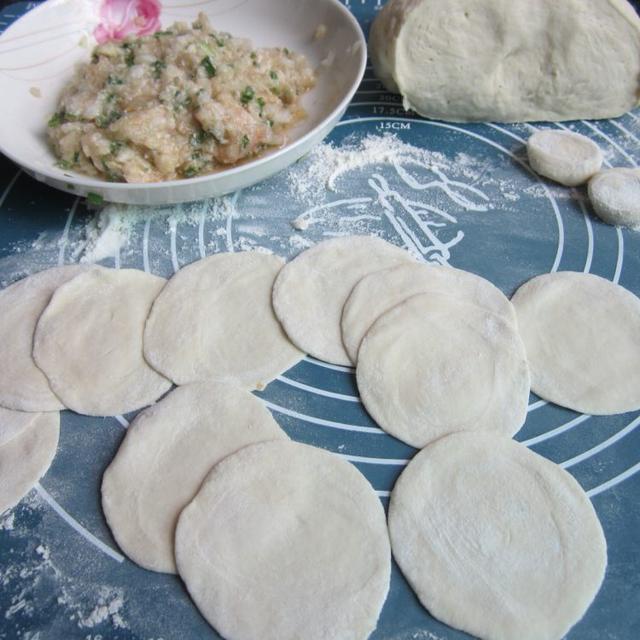 白菜餃子此樣調餡太好吃了,做法簡單,味道鮮美,好吃停不下來