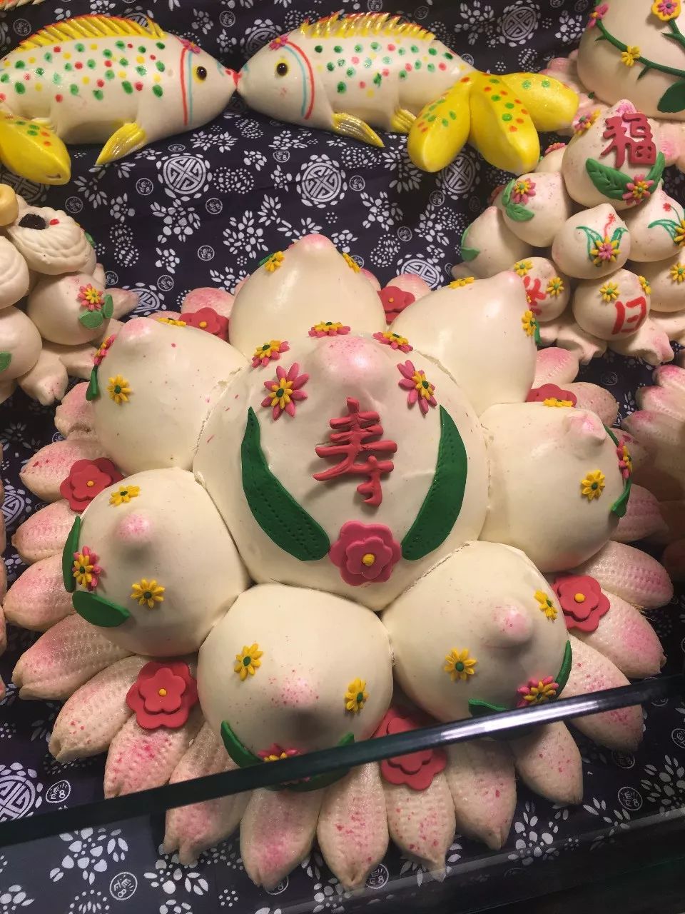 新品上市胶东寿包创意中式寿礼面点