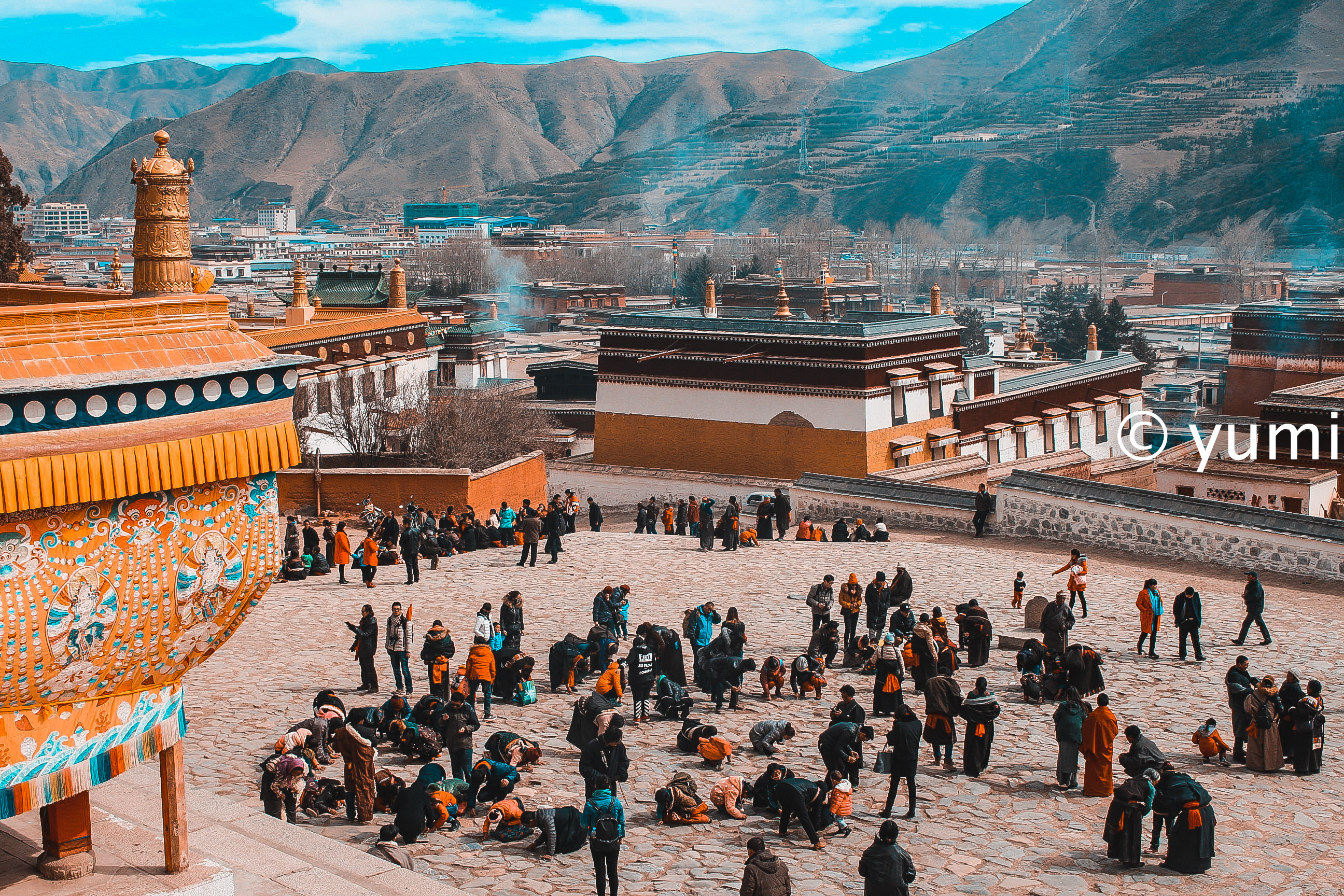 被全世界都认可的藏传学府就在甘肃,来这不仅是为了名气,而是震撼