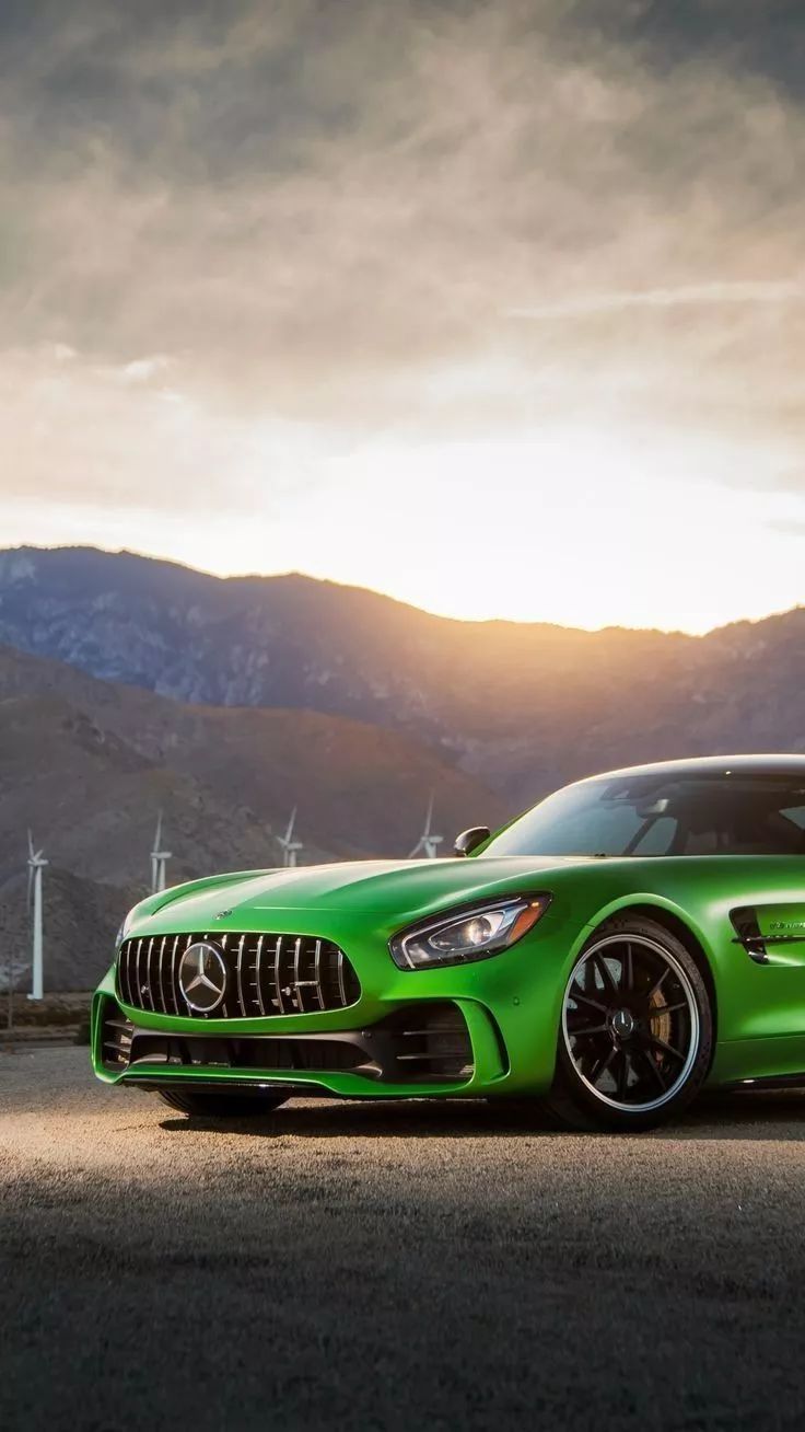 墙纸搜索【六号救援】或进入公众号我们每天更新好看的壁纸每日推送