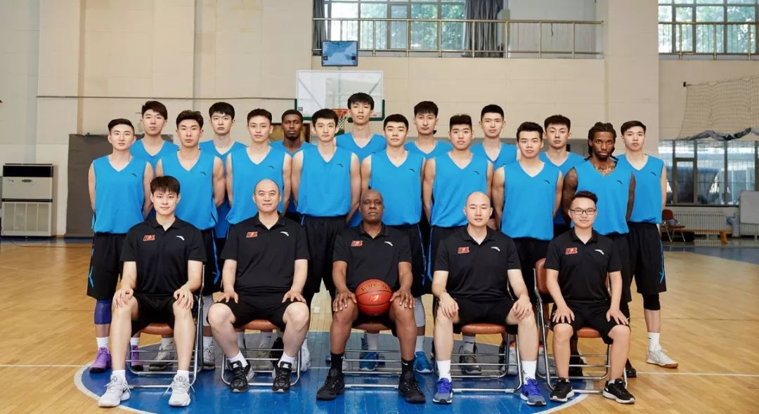 cba山西中宇队为班底出战全国nbl联赛,填补了河北省男子职业篮球的