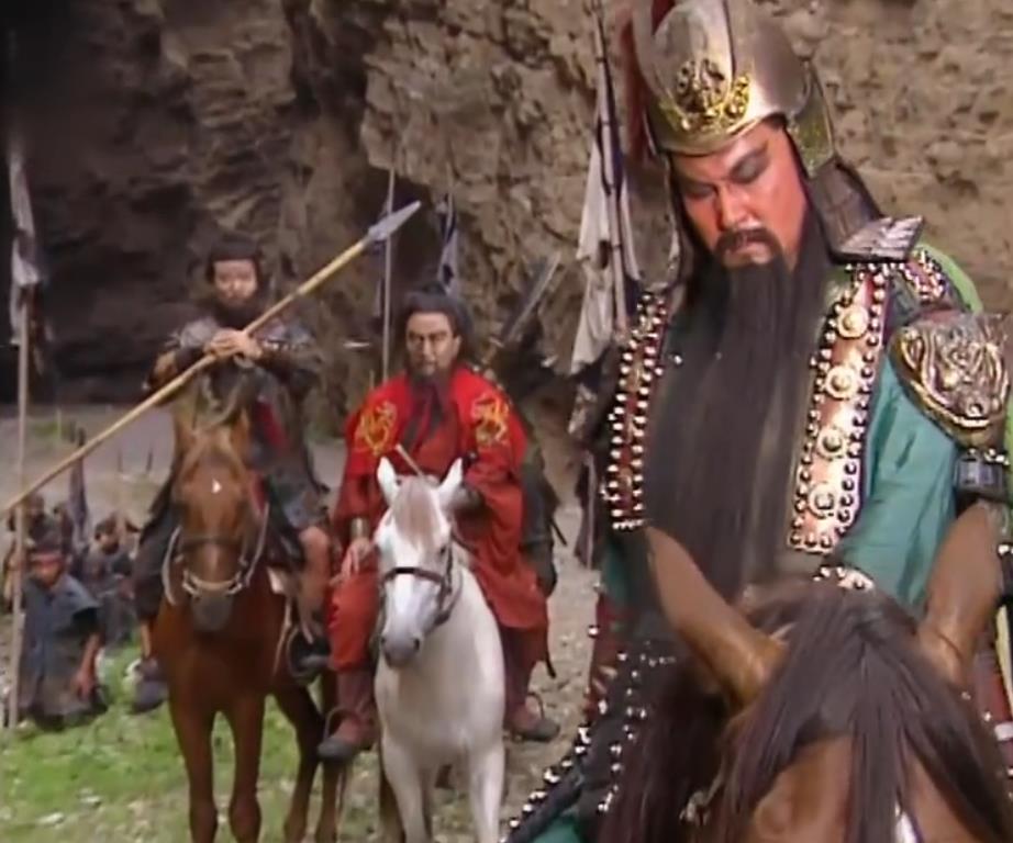 原创关羽求娶秦宜禄之妻有三个疑点他会隔着刘备去找曹操讨老婆吗