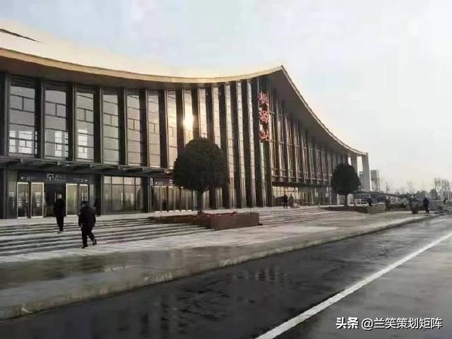 最美铁路黔张常穿越武陵山世界级美景常德进入高铁时代