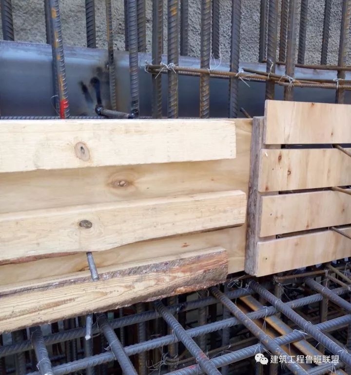 筏板上吊模内外剪力墙交接处模板处理· 模板安装质量检查过程记录