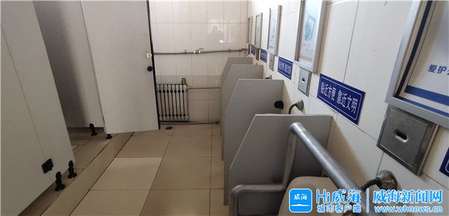 老公厕换新颜市民期待服务设施更到位
