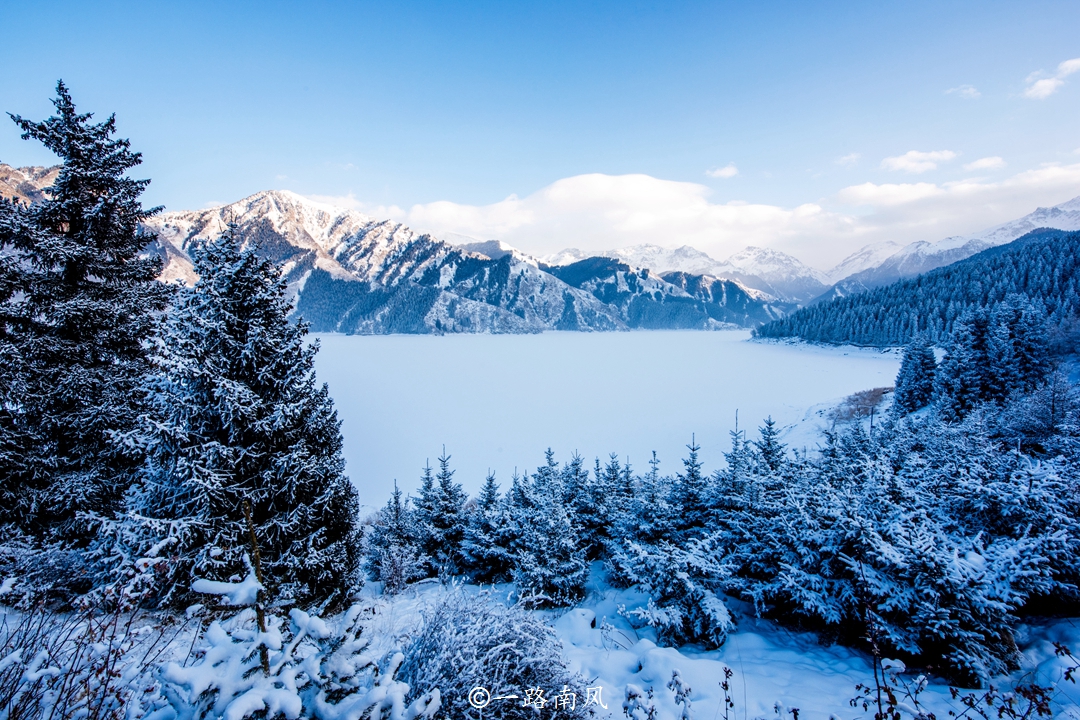 天山天池