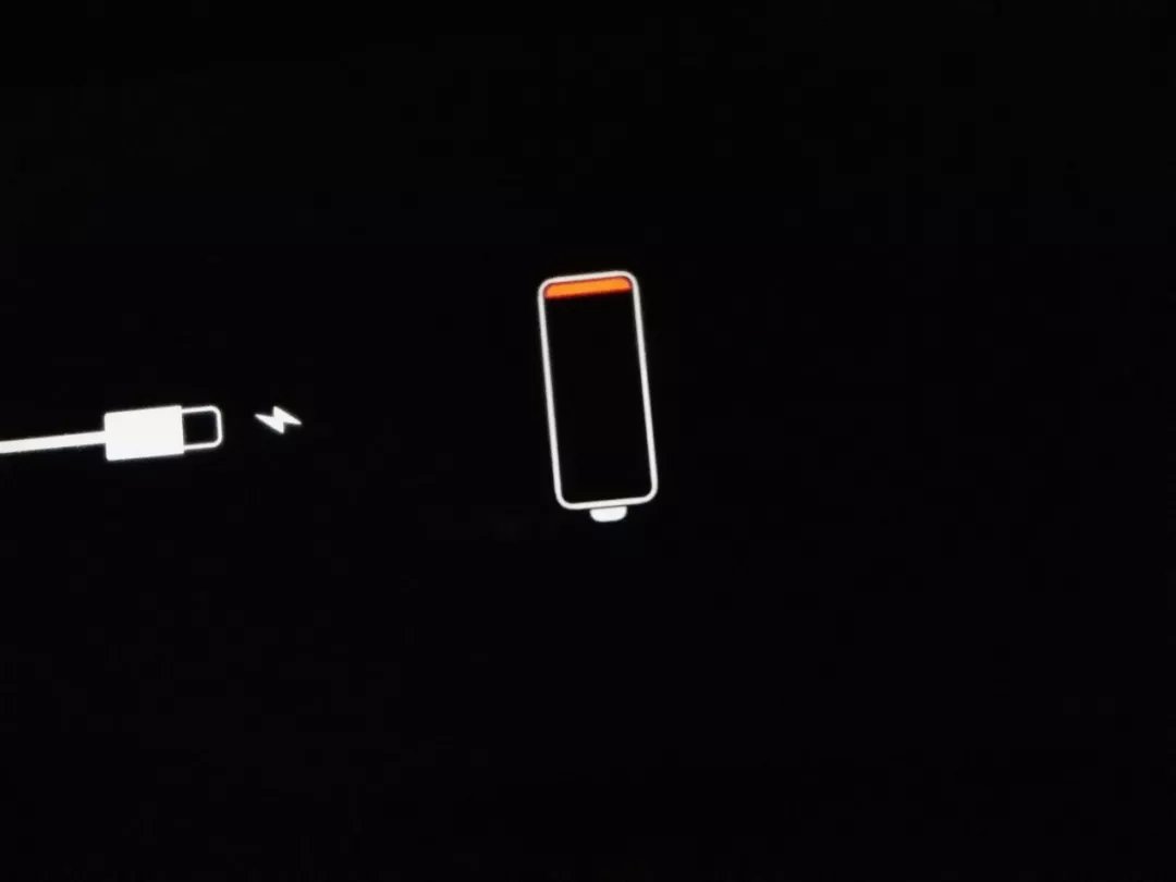 为什么手机最后10的电量很不耐最后1的电量最耐用