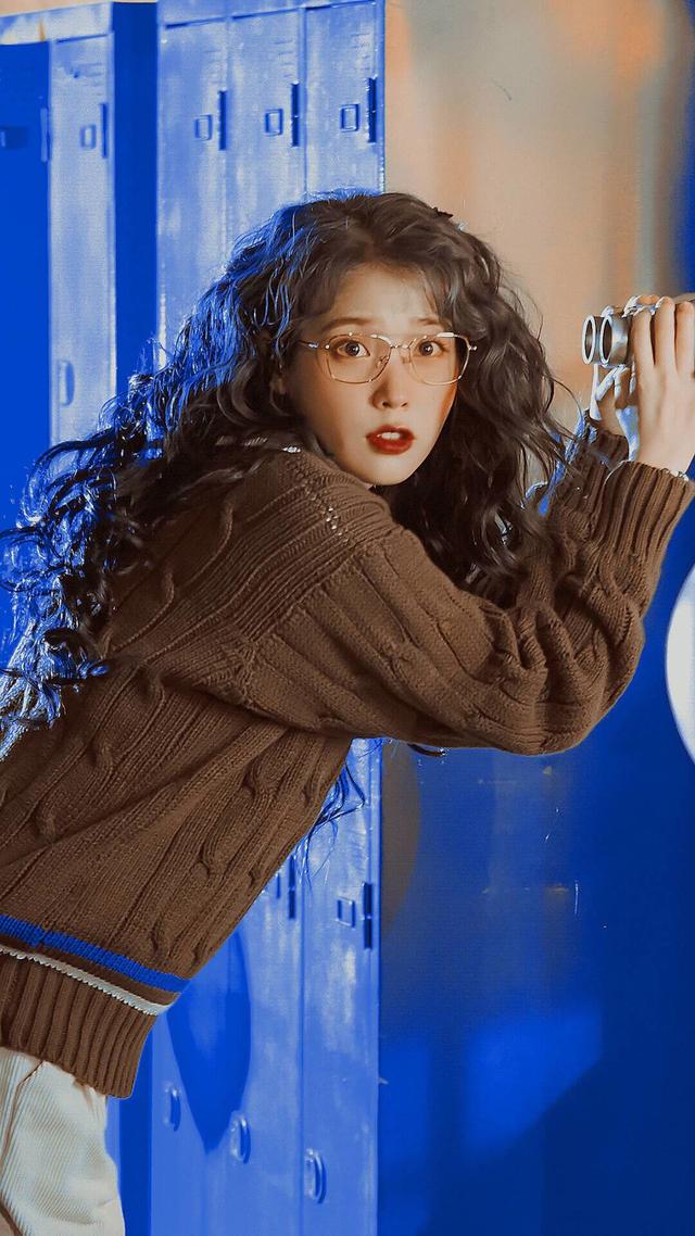 壁纸310宝藏女孩李知恩