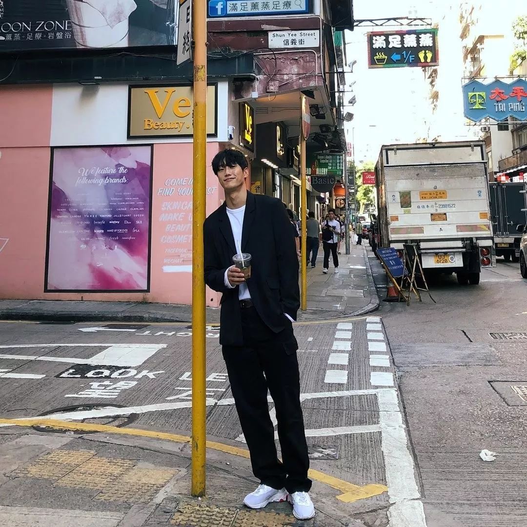 韩国男生穿搭受欢迎奶狗风就这么穿