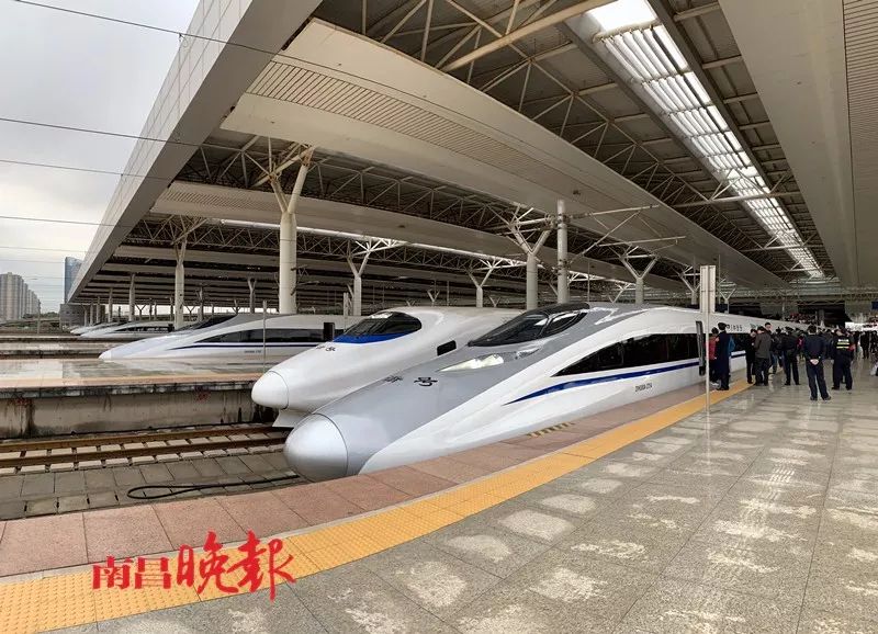 刚刚,昌赣高铁正式通车!这一刻终于来了!今天上午8点18分!