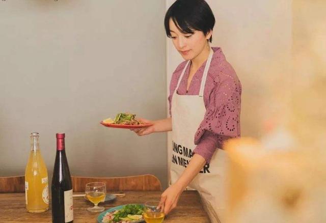 都说日本女人勤俭持家,为什么日本女人出轨率亚洲排名第一?