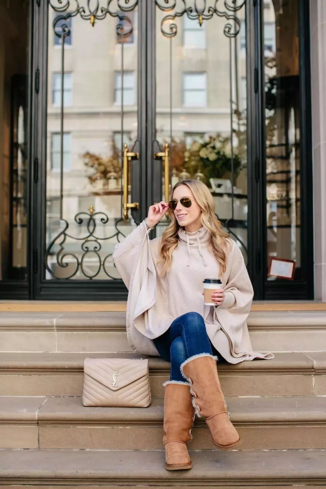 冬季时尚精的慵懒范儿必备单品毛毛鞋