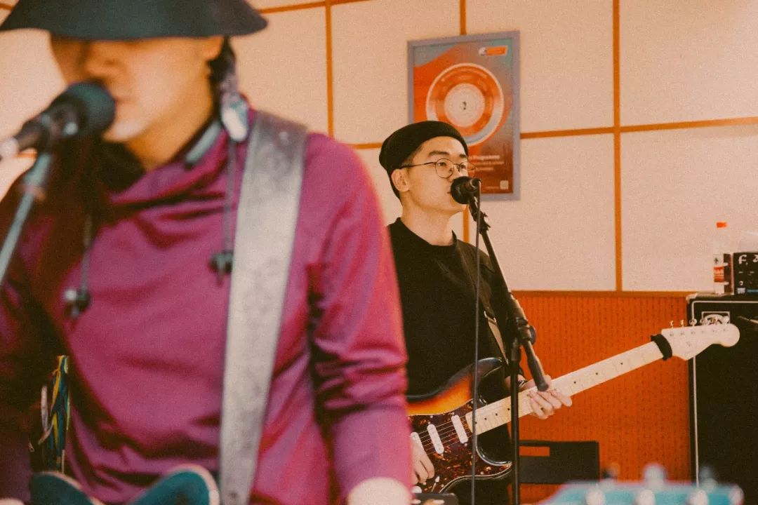 众乐纪五进制志愿者招募我们与你继续热爱着