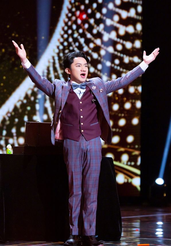 王祖蓝基因有多弱?1岁女儿完美避开老爸的缺点,从小就是美人