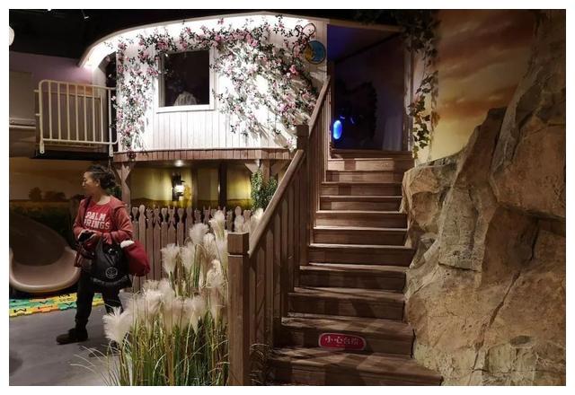 北京新开室内动物园动物任你撸个够洋气又好玩