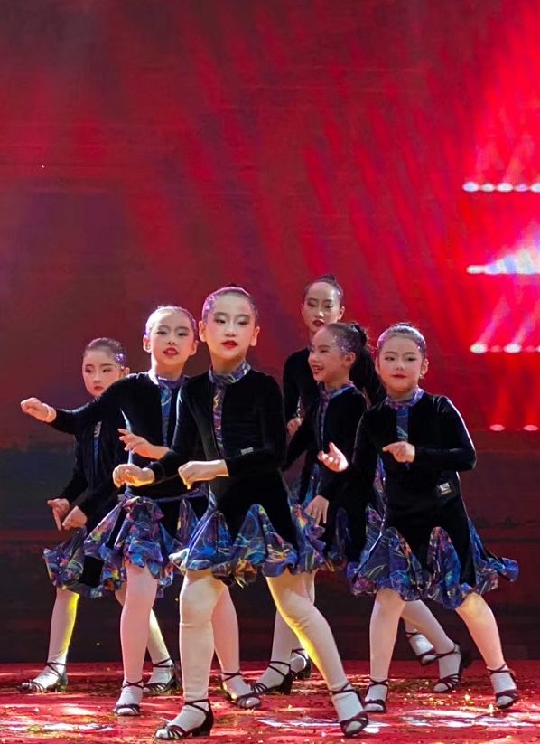 绿洲野马青少年儿童春晚海选