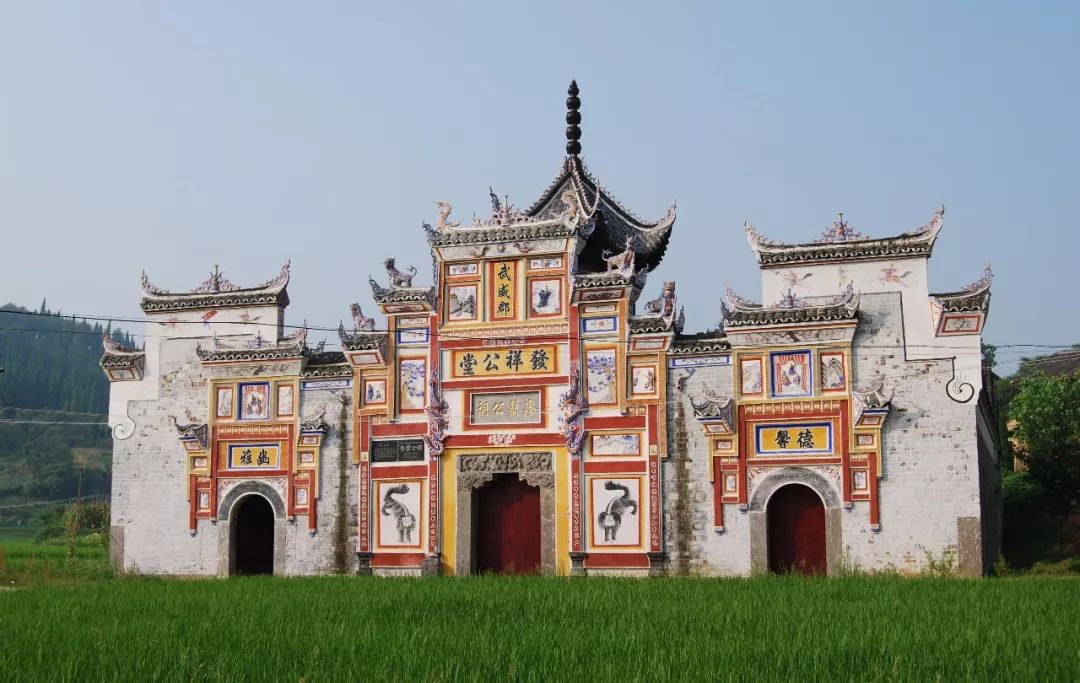 洞口号称天下第二,估计没谁敢称第一!