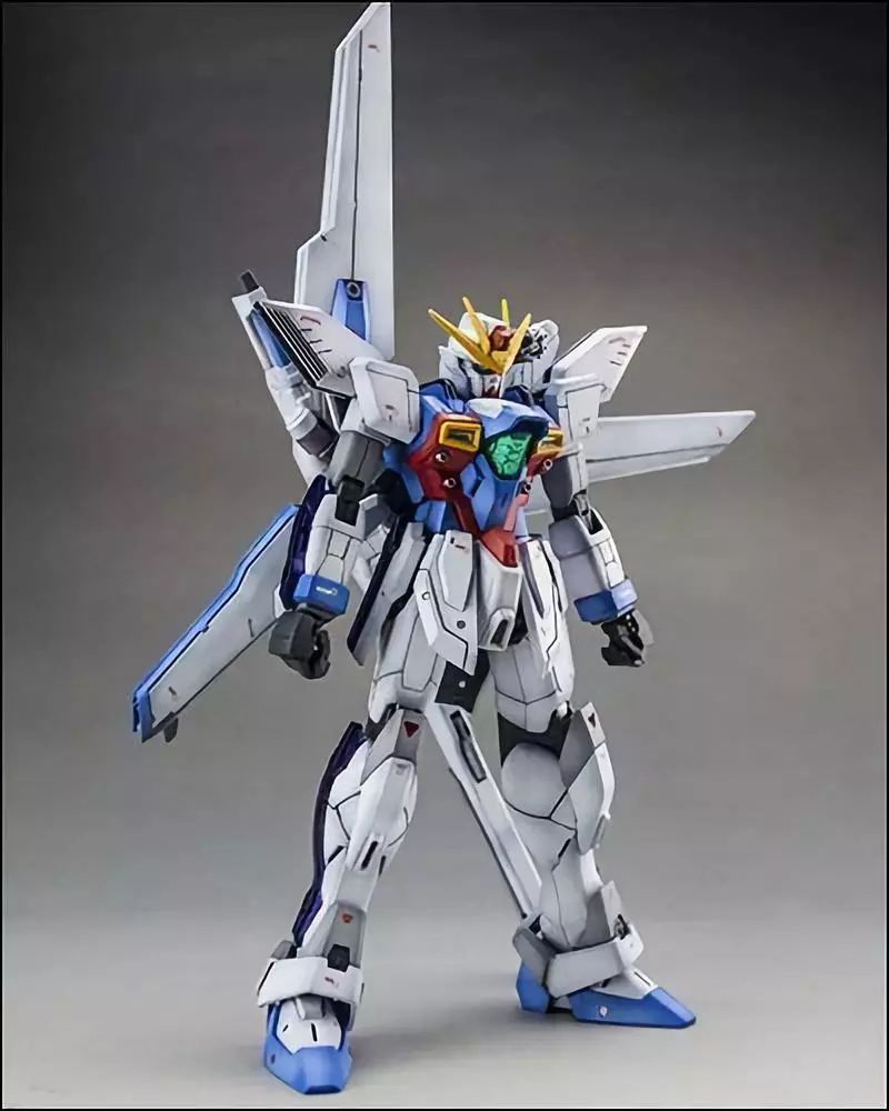 月神钛装甲材料超紧凑聚变反应堆能量源7.5吨基本重量17.