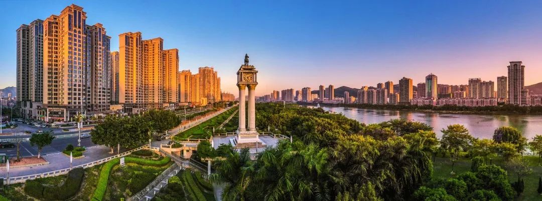 太霸气了南安登上纽约时报广场大屏这下要成为世界网红了