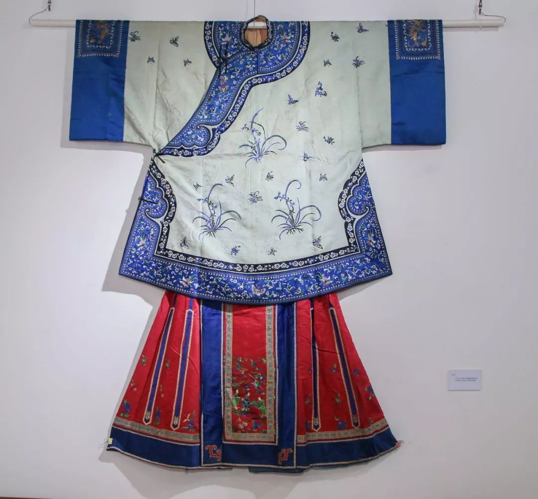 以丝为线锦上添花武汉客厅古代丝织服饰精品展开幕