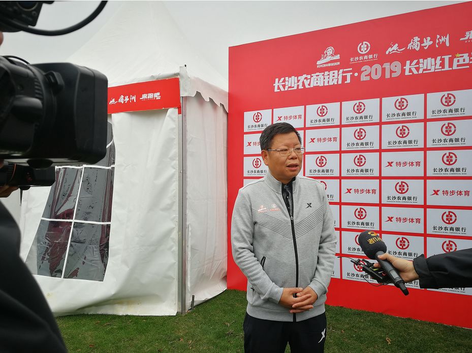 长沙市岳麓山风景区管理局局长胡德强