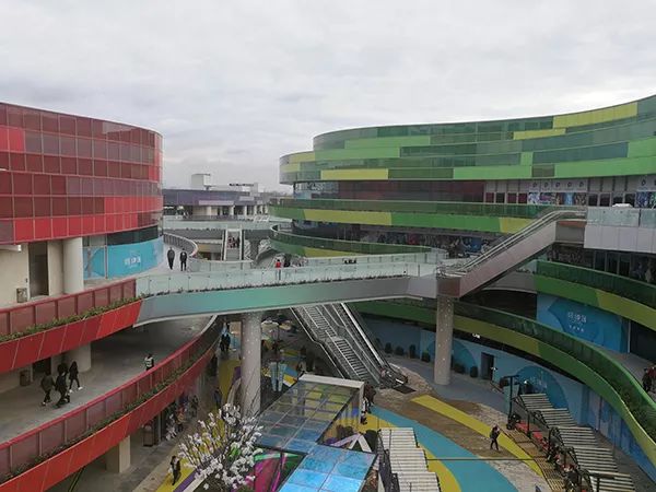 迟到的经纬汇能成为宝山南大板块的商业新星吗