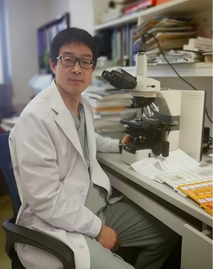 关于北京友谊医院、号贩子代挂，加客服微信咨询科室介绍的信息