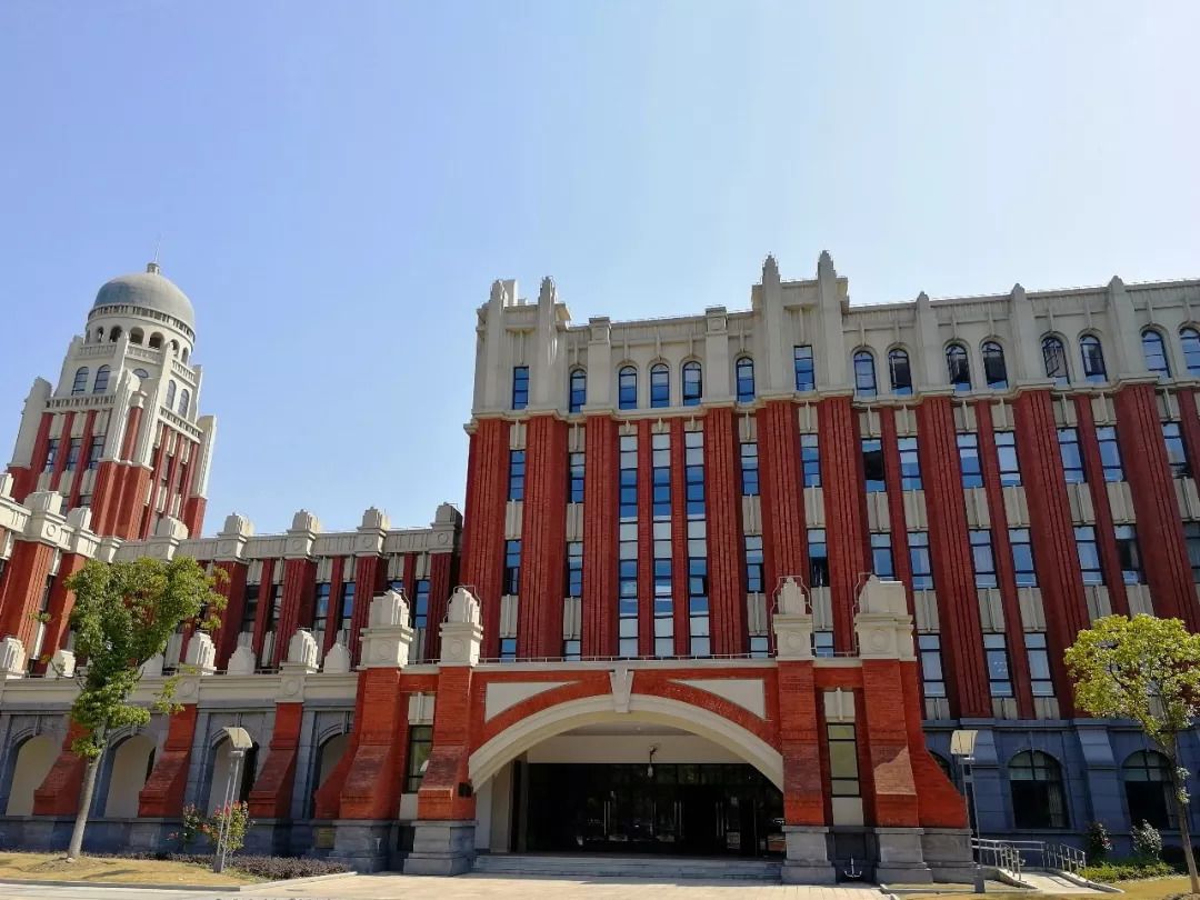名校独立营25华东政法大学当一回小小法学生学会抽丝剥茧挖掘事实真相