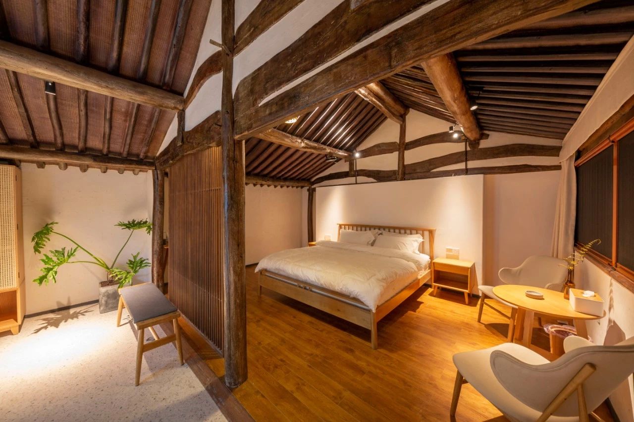 四百年的老宅爆改成民宿玻璃茶室童话树屋把岁月酿成的酒说与你听