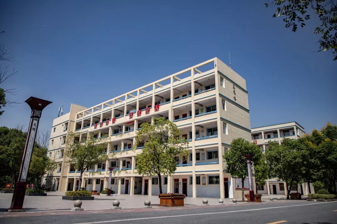 放飞梦想 绽放青春,八景初中第三届艺术节文艺汇演!