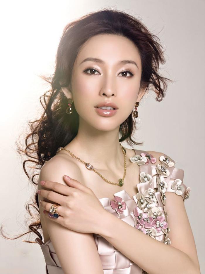 明星张俪,娱乐圈影视演员,被誉为典型的东方美女