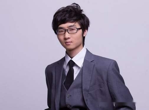 dota2:为什么从来没有打过职业的老陈直播人气比ti冠军zhou还高