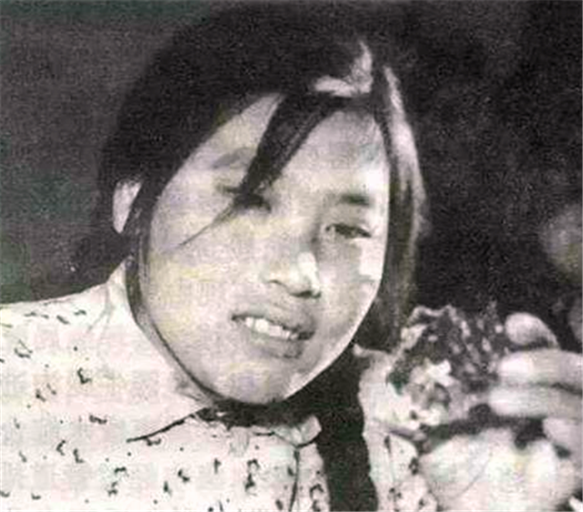 42年前,那个捡到价值10亿钻石的山东姑娘,如今怎么样了_魏振芳