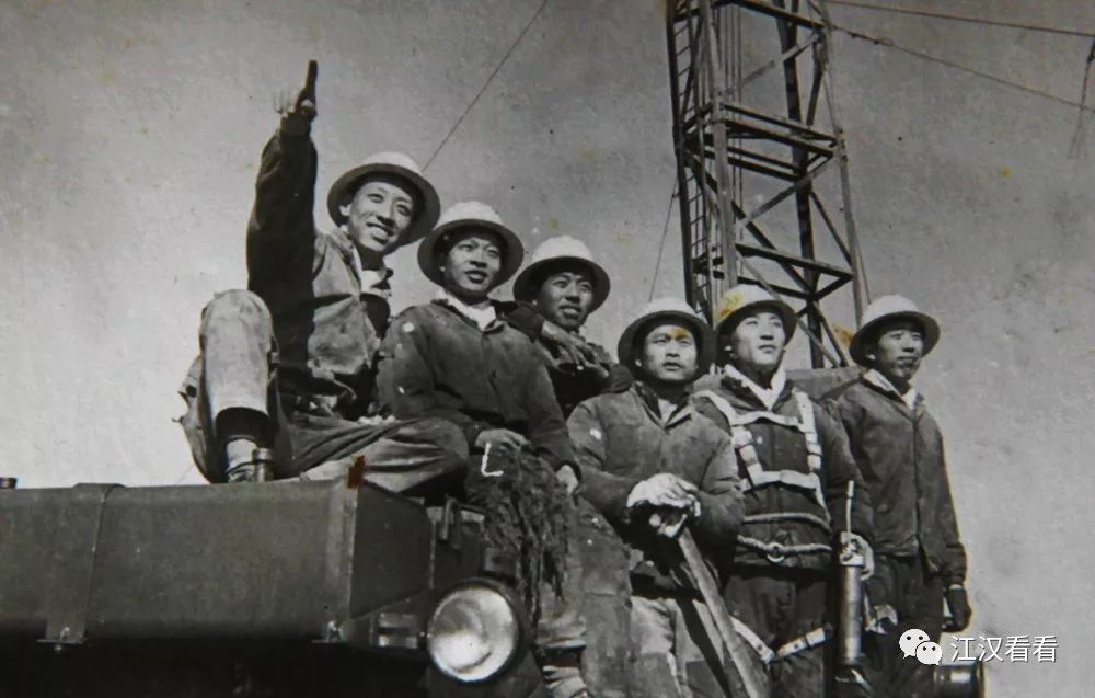 寻找当年的足迹作者/朗诵:李宪法 (原采油三队职工)配乐/剪辑