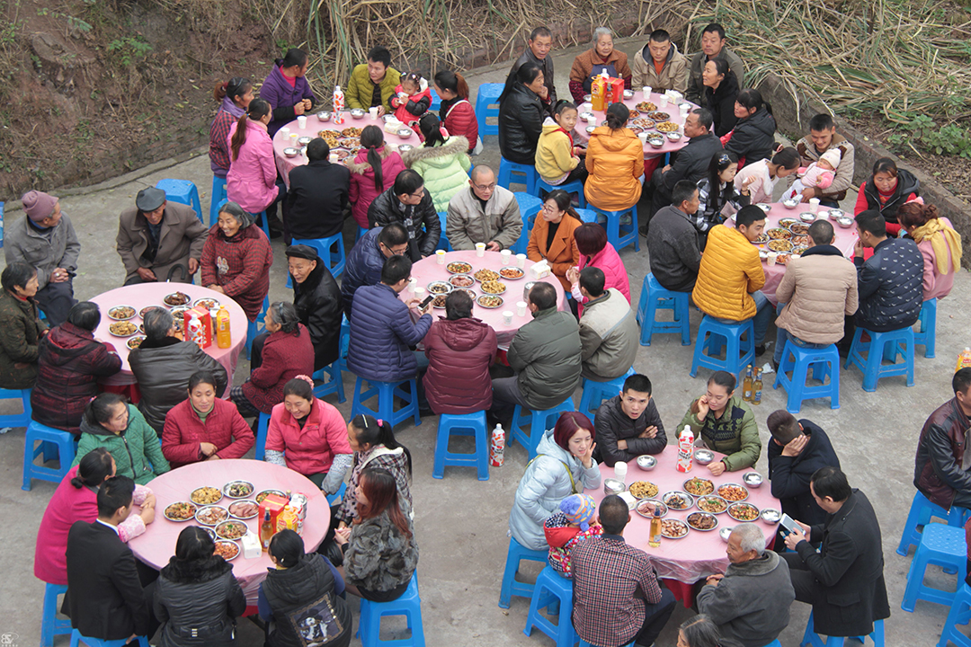在农村的宴席上一上这道菜人全跑了城里人表示不懂