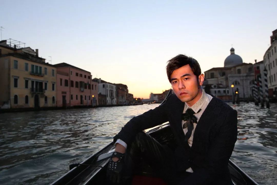 2014年的今天,周杰伦发行专辑《哎呦,不错哦》