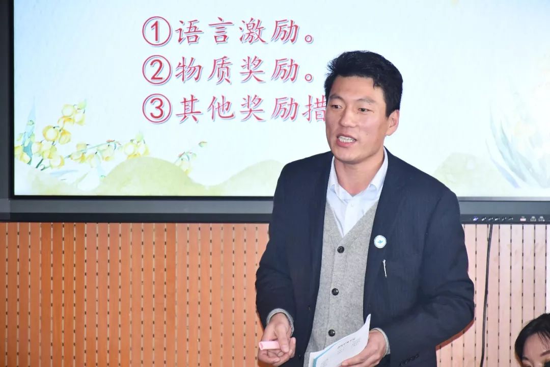 商丘工学院附属兴华学校小学部成功举行各学科深度教研展示活动(2)