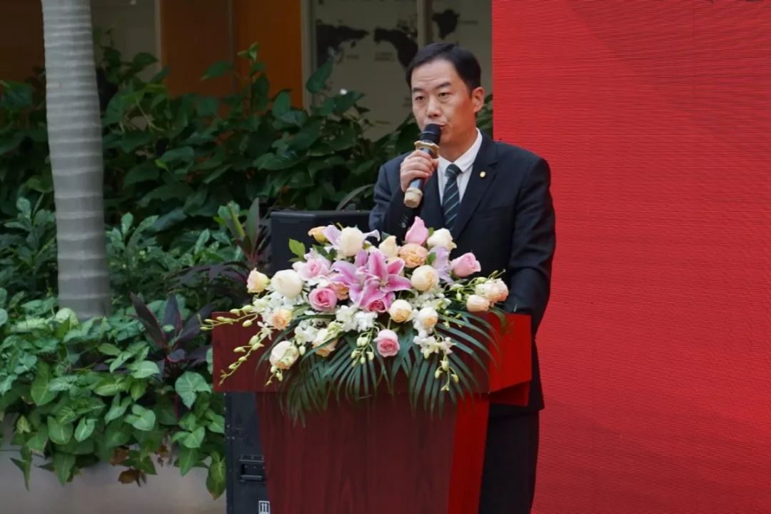 首先代表海航航空致辞,海航航空正全面贯彻落实党中央,国务院"聚焦