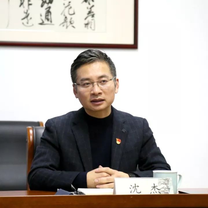 书记,镇长杨峻,镇党委副书记陆建国,副镇长陆俊德,农开区(广陈镇)沈杰