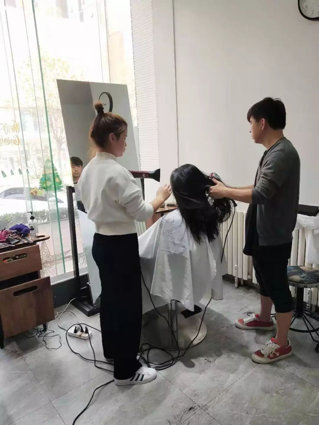—青岛艺术学校2017级美发与形象设计专业实习感悟